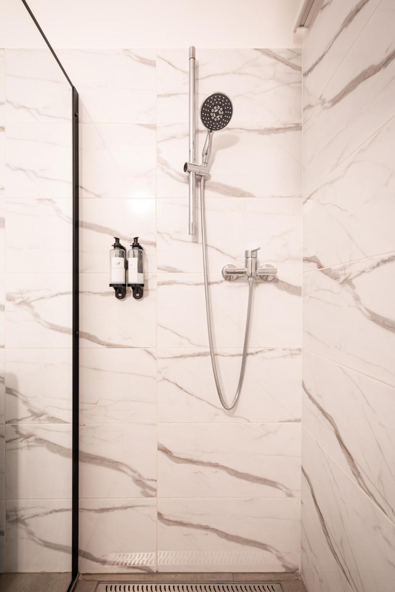 H9- Boutique Apartments, Best Location, By Bqa 부다페스트 외부 사진